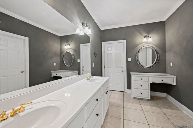 6110 Beechgrove Ln, St Francisville, LA 70775