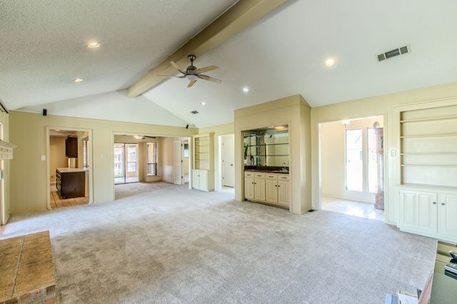 4400 Kingswick Drive, Arlington, TX 76016