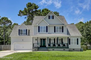 302 Osprey Point Drive, Sneads Ferry, NC 28460