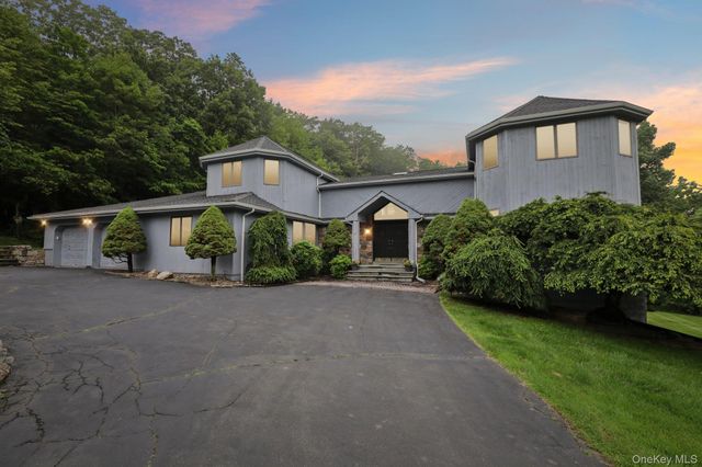 10 Mountain Brook Road, Cornwall, NY 12518