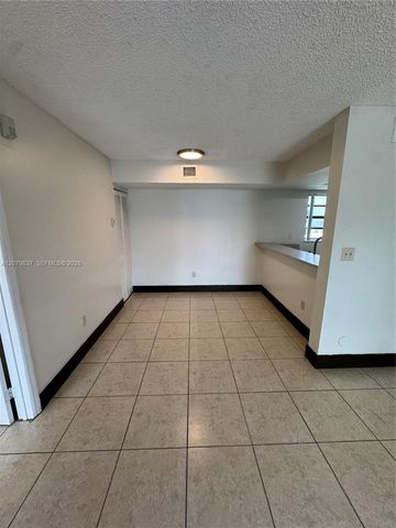 18224 Mediterranean Boulevard 2-17, Miami, FL 33015