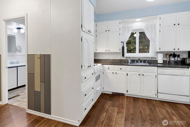 1306 W Oregon Street, Bellingham, WA 98225