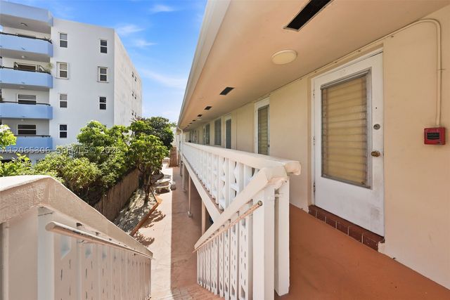7434 Harding Ave 9, Miami Beach, FL 33141