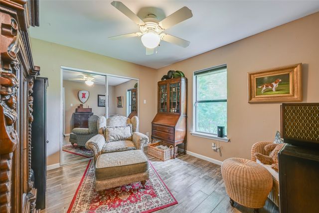 912 N Dove Road, Grapevine, TX 76051