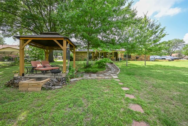 912 N Dove Road, Grapevine, TX 76051