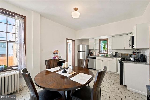 219 CRAWFORD AVE, Lansdowne, PA 19050