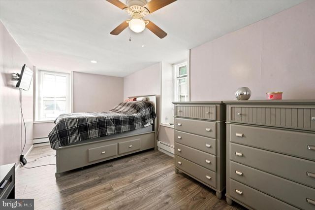 219 CRAWFORD AVE, Lansdowne, PA 19050