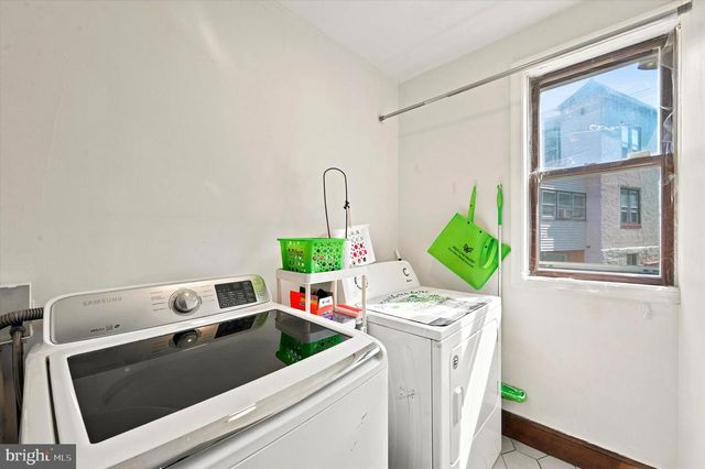 219 CRAWFORD AVE, Lansdowne, PA 19050