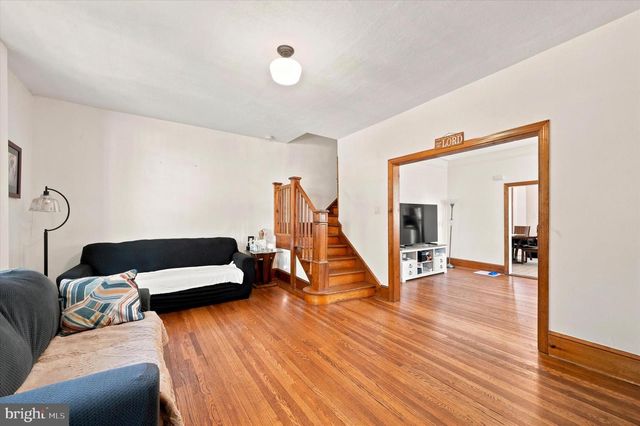 219 CRAWFORD AVE, Lansdowne, PA 19050