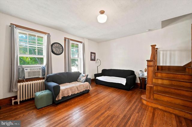 219 CRAWFORD AVE, Lansdowne, PA 19050