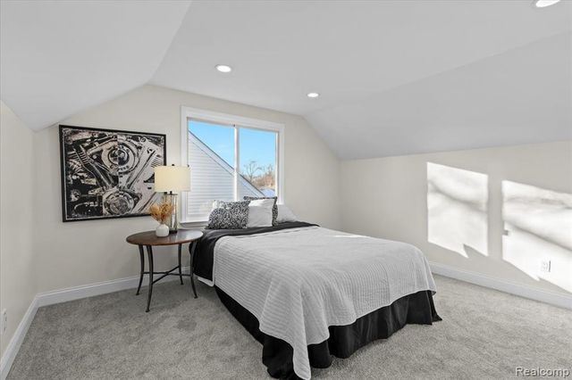 28513 Barton Street, Garden City, MI 48135