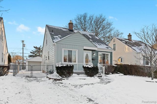 28513 Barton Street, Garden City, MI 48135