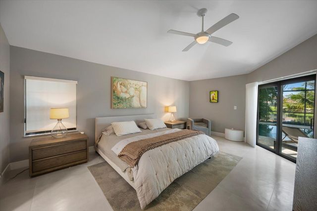 2042 Amesbury Circle, Wellington, FL 33414