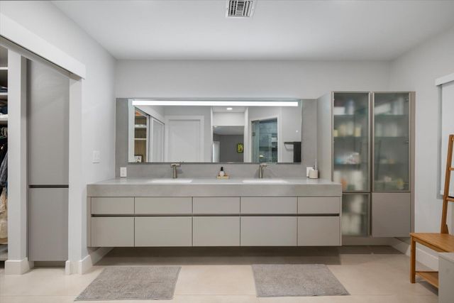 2042 Amesbury Circle, Wellington, FL 33414