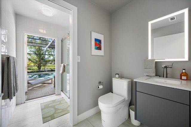 2042 Amesbury Circle, Wellington, FL 33414