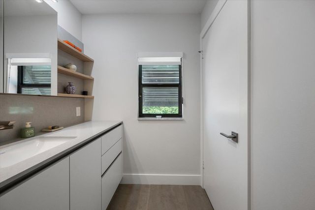 2042 Amesbury Circle, Wellington, FL 33414