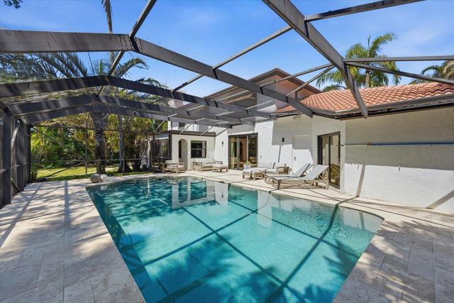 2042 Amesbury Circle, Wellington, FL 33414