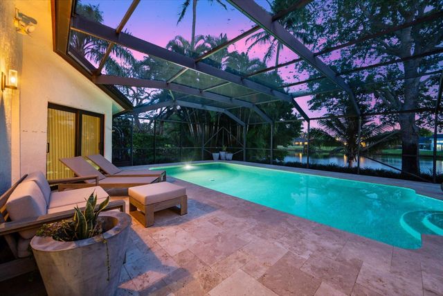 2042 Amesbury Circle, Wellington, FL 33414