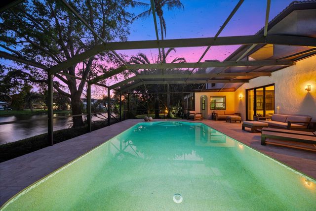 2042 Amesbury Circle, Wellington, FL 33414