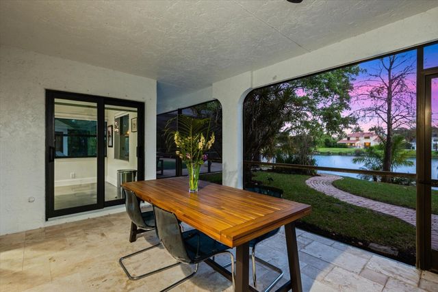 2042 Amesbury Circle, Wellington, FL 33414