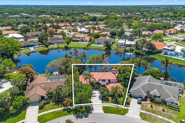 2042 Amesbury Circle, Wellington, FL 33414