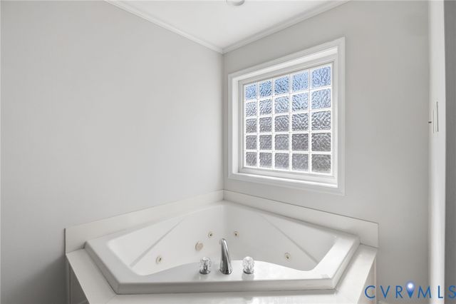 12107 Sunset Point Ct, Midlothian, VA 23112