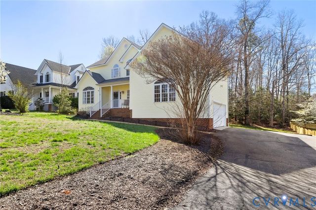 12107 Sunset Point Ct, Midlothian, VA 23112