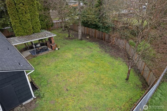 20068 21st Avenue NE, Shoreline, WA 98155