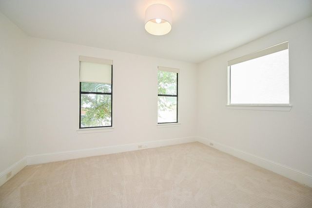 1825 W 24th Street, Houston, TX 77008