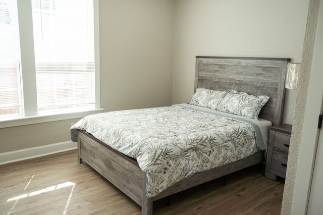 915 N 16th Street, Waco, TX 76707