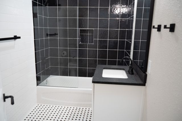 915 N 16th Street, Waco, TX 76707