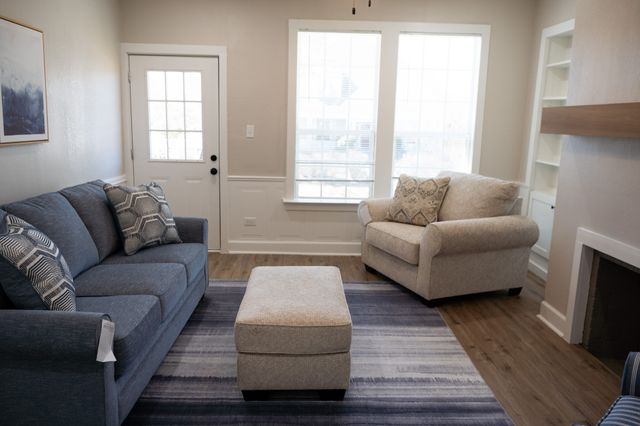 915 N 16th Street, Waco, TX 76707