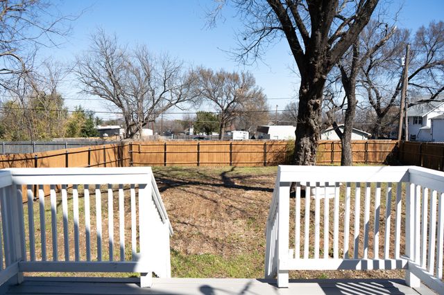 915 N 16th Street, Waco, TX 76707