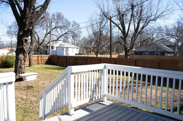 915 N 16th Street, Waco, TX 76707