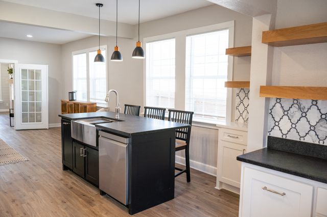 915 N 16th Street, Waco, TX 76707