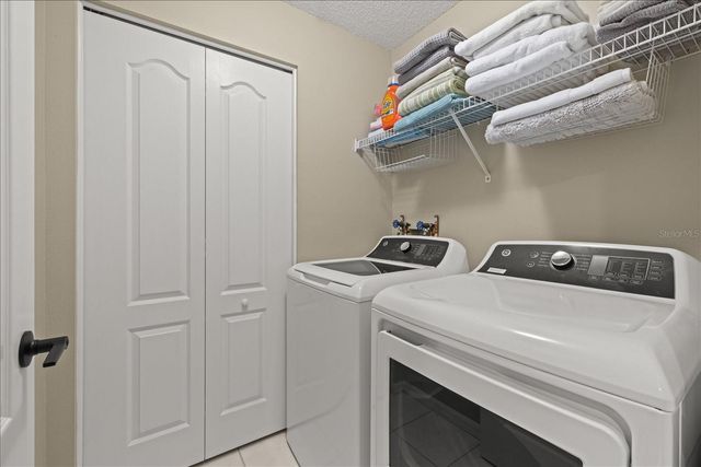9550 HIGH GATE DRIVE 1525, Sarasota, FL 34238