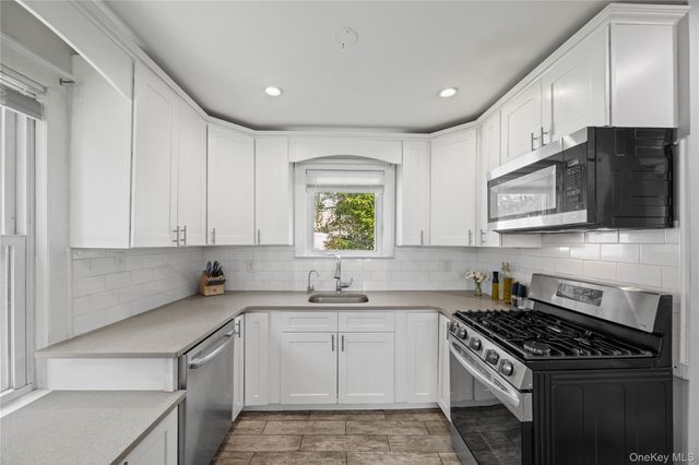 51 Sunrise Terrace, Yonkers, NY 10703