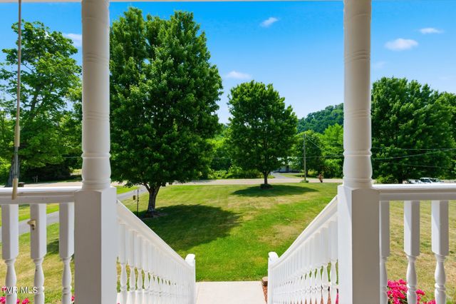 900 North Austin Springs Road, Piney Flats, TN 37686