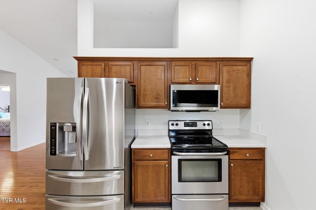 900 North Austin Springs Road, Piney Flats, TN 37686