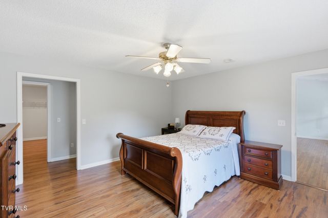 900 North Austin Springs Road, Piney Flats, TN 37686