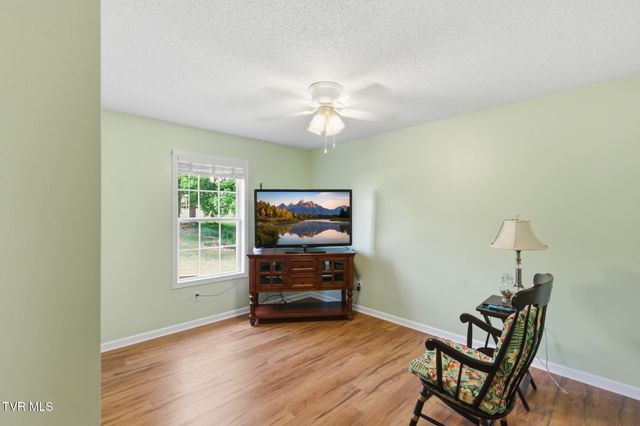 900 North Austin Springs Road, Piney Flats, TN 37686