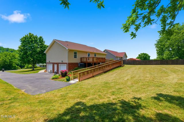 900 North Austin Springs Road, Piney Flats, TN 37686