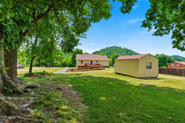 900 North Austin Springs Road, Piney Flats, TN 37686