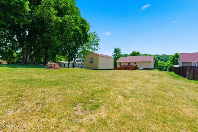 900 North Austin Springs Road, Piney Flats, TN 37686