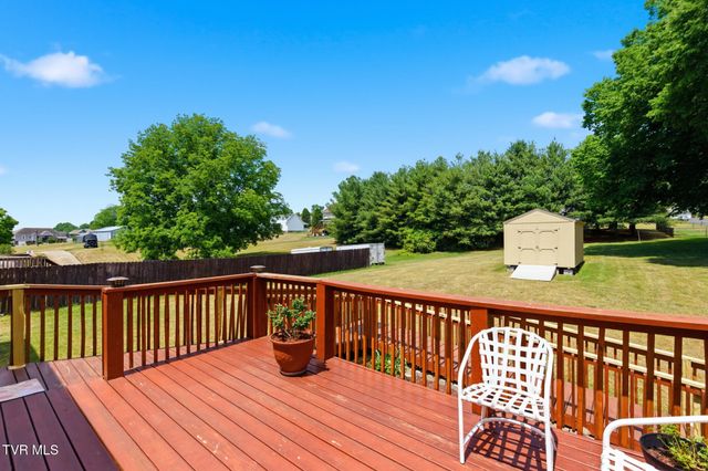 900 North Austin Springs Road, Piney Flats, TN 37686