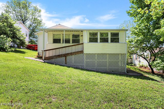 2015 Carolyn Drive, Jefferson City, TN 37760