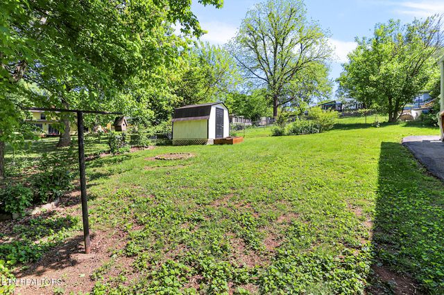 2015 Carolyn Drive, Jefferson City, TN 37760