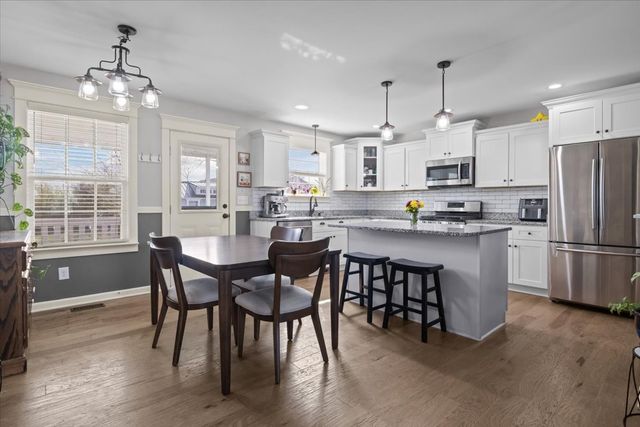 459 Diane Loop, White Bluff, TN 37187