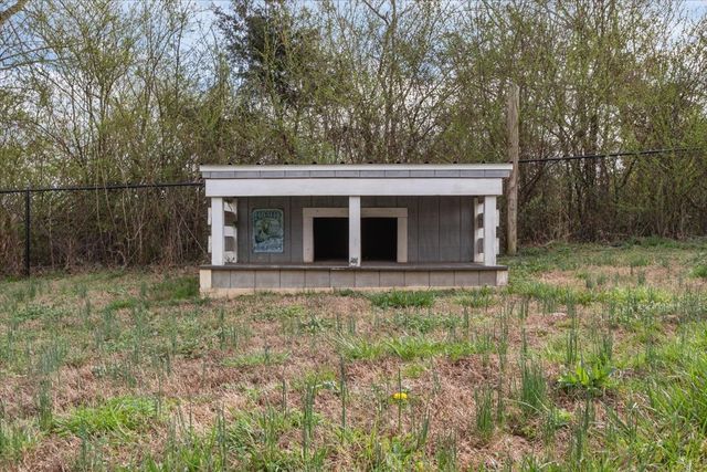 459 Diane Loop, White Bluff, TN 37187