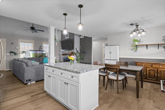 459 Diane Loop, White Bluff, TN 37187